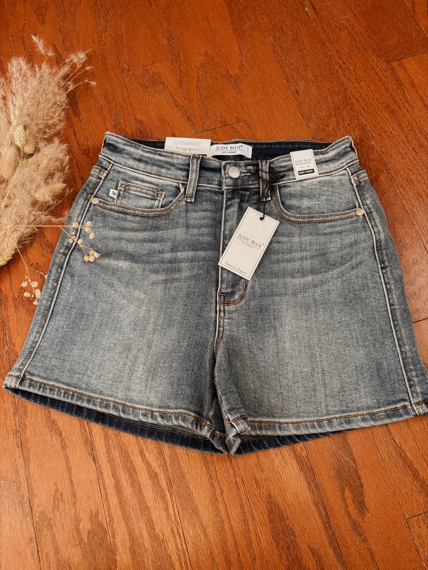 Rae Shorts