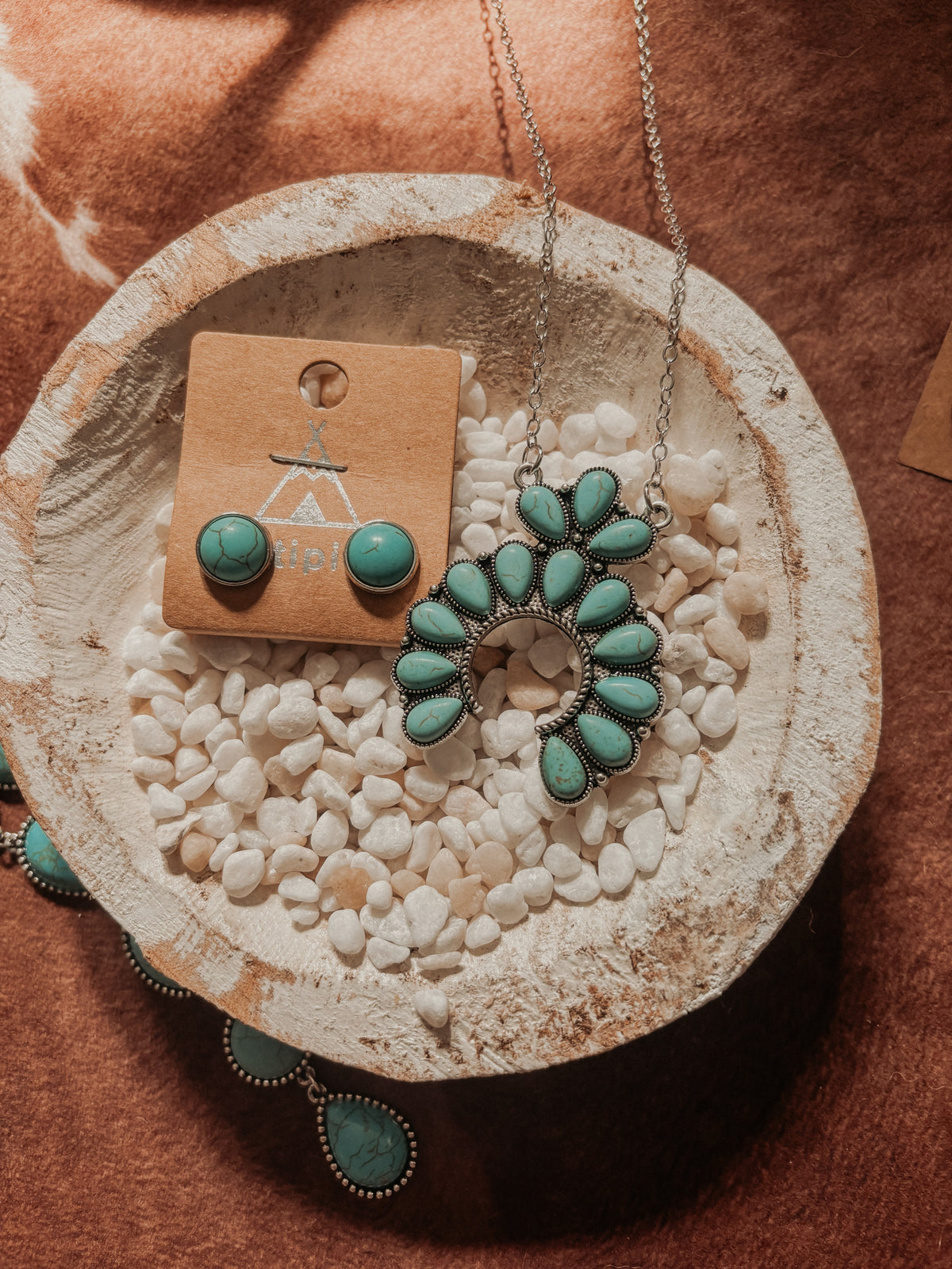 Stone Necklace Set